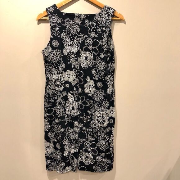 Touché - Floral Print Sleeveless Dress - Picture 3 of 4